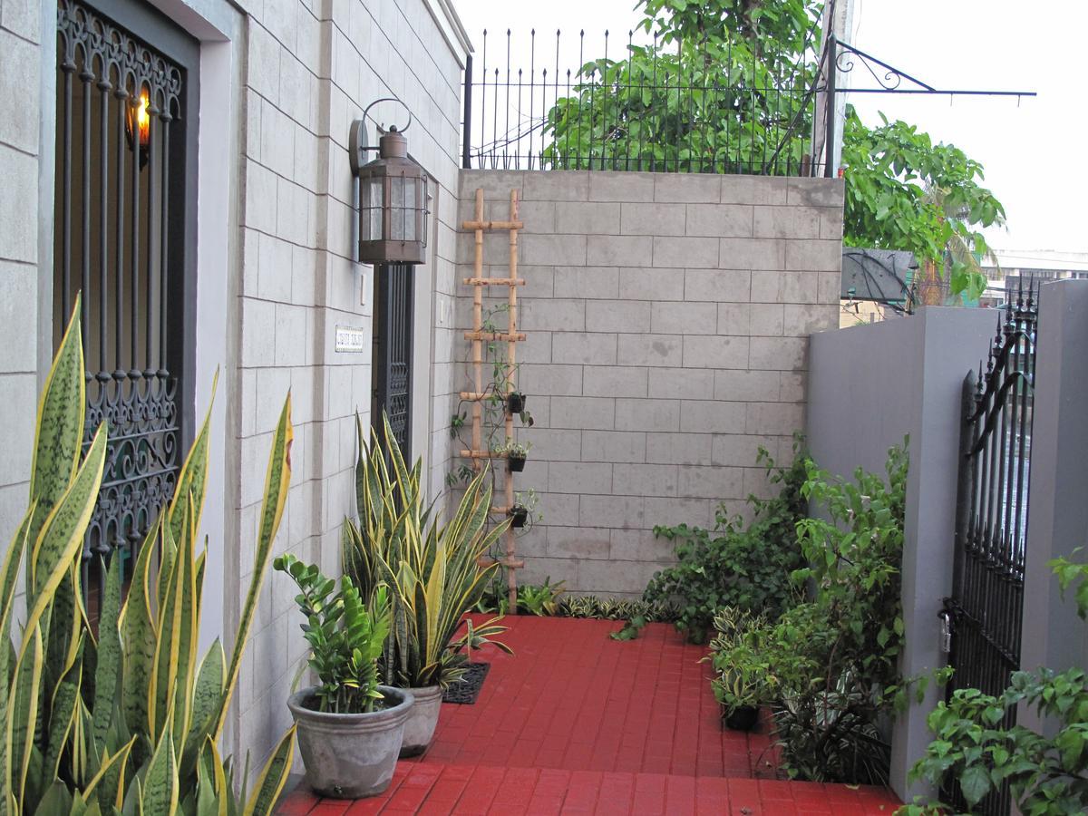 Casita Aurora Bed And Breakfast Legazpi City Exteriör bild